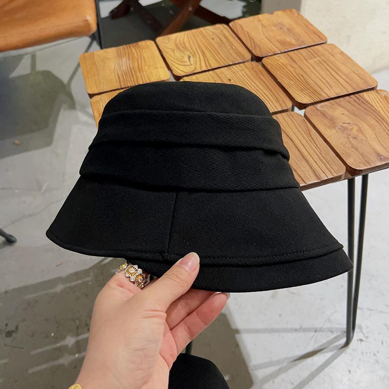 Autumn and Winter Literary and Leisure Bucket Hat, Sunscreen Visor, Front Length and Rear Short Hat Can Be Folded