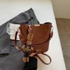 Retro Niche Design Bag Women's New High-end Texture Versatile Messenger Bag Portable Bucket Bag