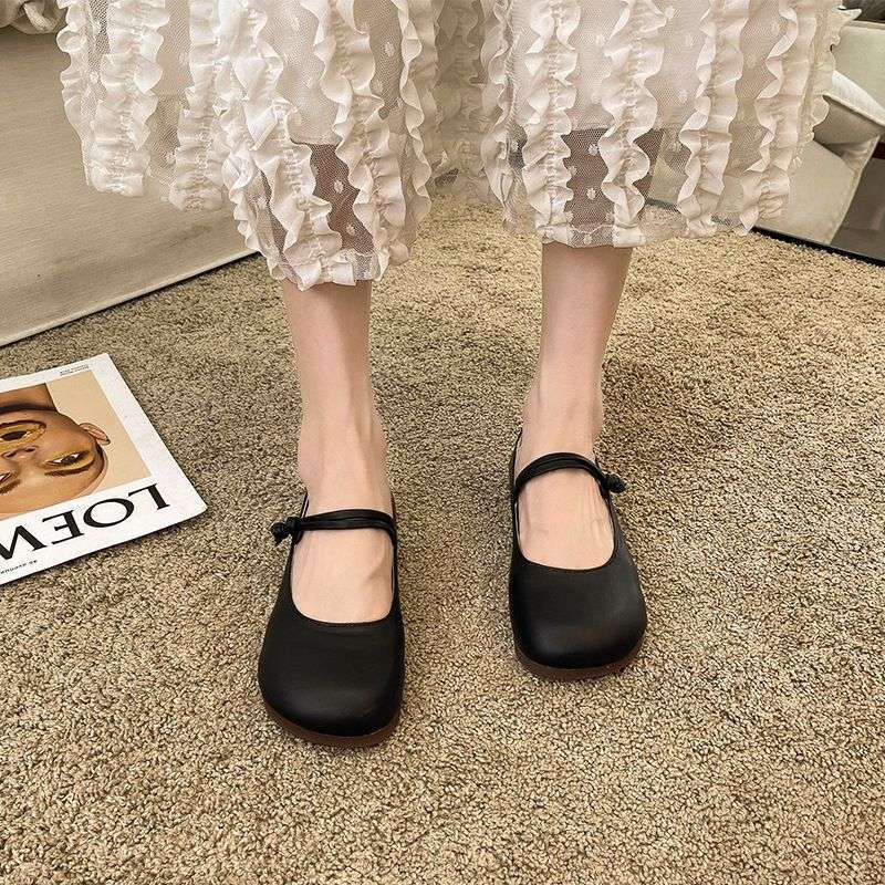 Mit Rock Einzelschuhe Damen 2025 Frühling und Sommer Abendschuhe neue Mary Janes vielseitige weiche Leder Beanie Ballerinas