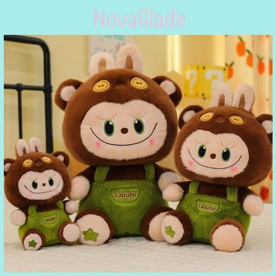 Plüsch Labubu Kuscheltier mit großem Kissen und Trägerhosen-Design für Kinder Geschenk