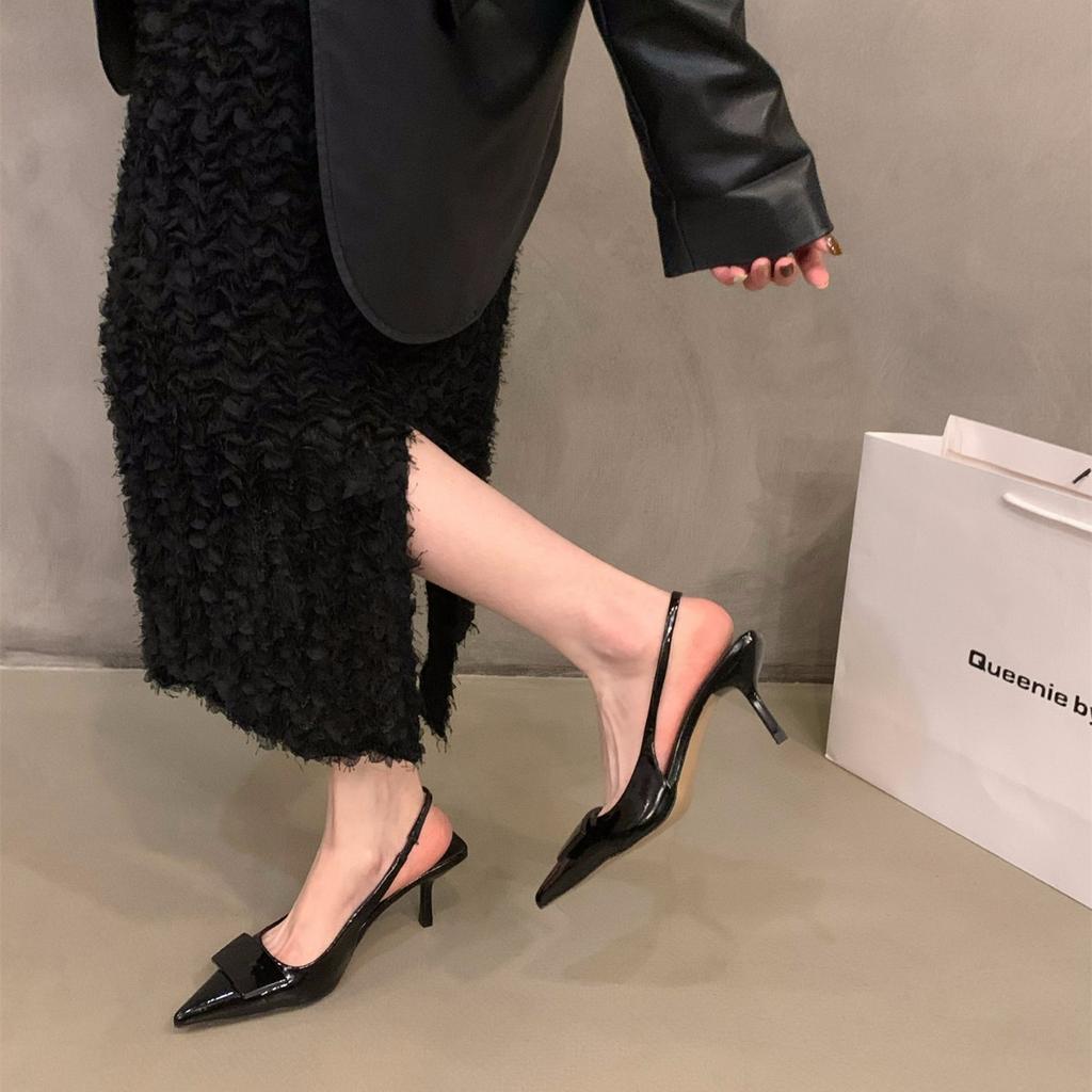 Schwarze temperamentvolle Gesellschaftsdame Tasche Kopf Sandalen Feenschuhe Frühling Französische spitze hohe Absätze Einzelne Schuhe