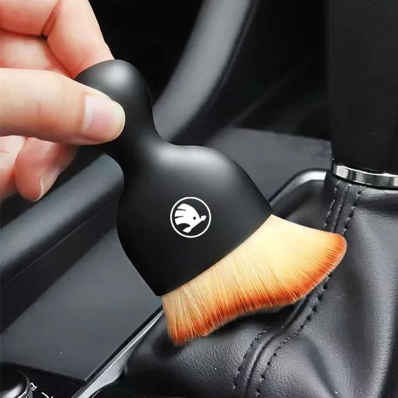 Swpgv4 Car Interior Cleaning Soft Brush Tool Dust Remover For New Skoda Octavia Kodiaq Fabia Superb Karoq Yeti Rapid Vrs Car Pendant