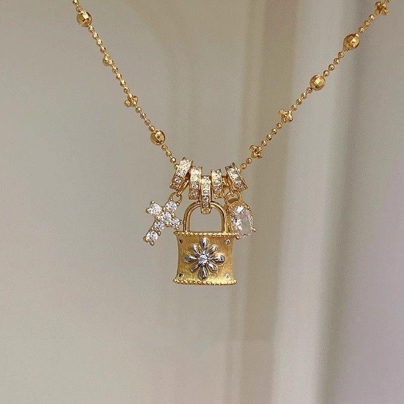 Titanium Steel Non-fading Small Waist Necklace Women's Summer Niche Design Accessories Collarbone Chain Pendant