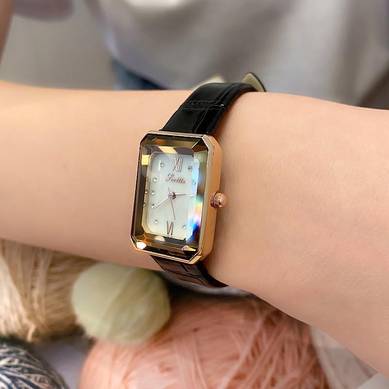 Square Quartz Watch Ladies Fashion Watch Femininity Small Square Watch Wind Leather Strap