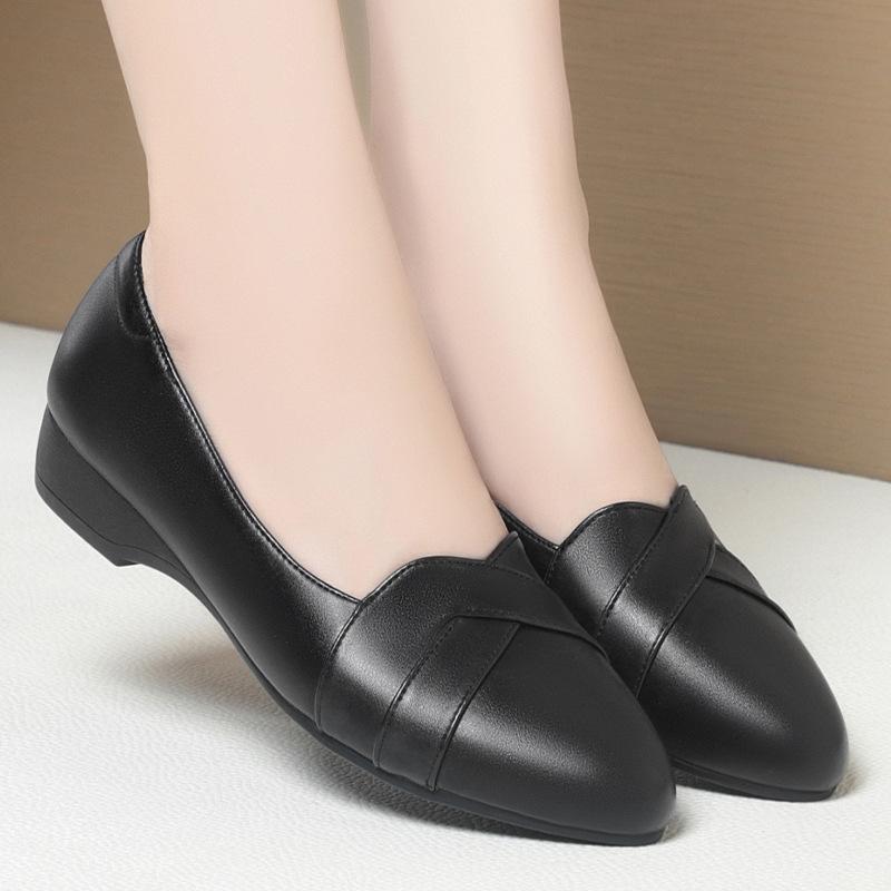 

Осенние женские туфли на плоской подошве, модные, новые, неглубокие, без застежек, повседневные, для улицы, нескользящие, на танкетке, одинарные, из мягкой кожи, для ходьбы, повседневные, для мам 37(Foot23.5cm)