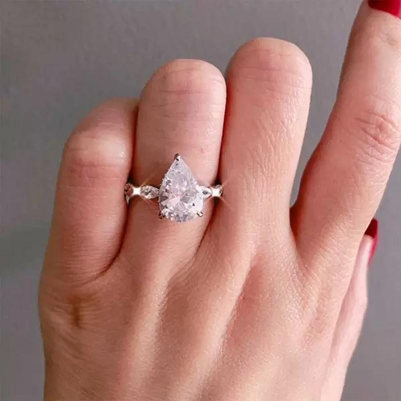 New Newly Teardrop Cubic Zirconia Rings Crystal for Women Fashion Contracted Wedding Jewelry High Quality Stylish Lady's Ring