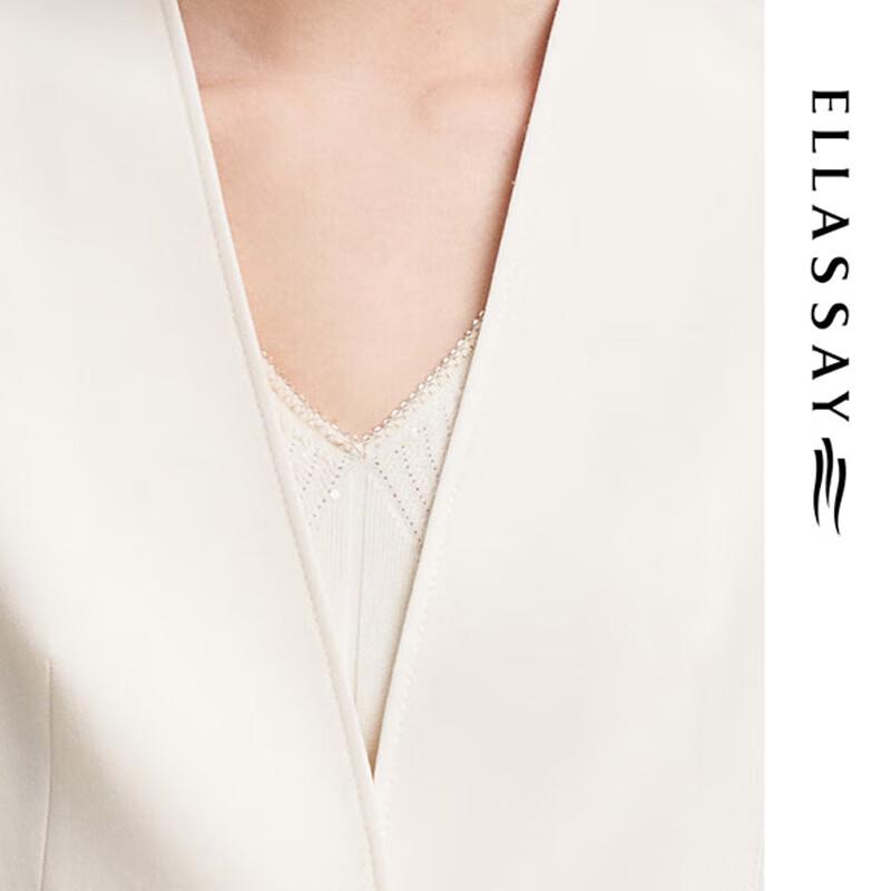 ELLASSAY Women's Sleeveless V-Neck Silk Blend Knit Top