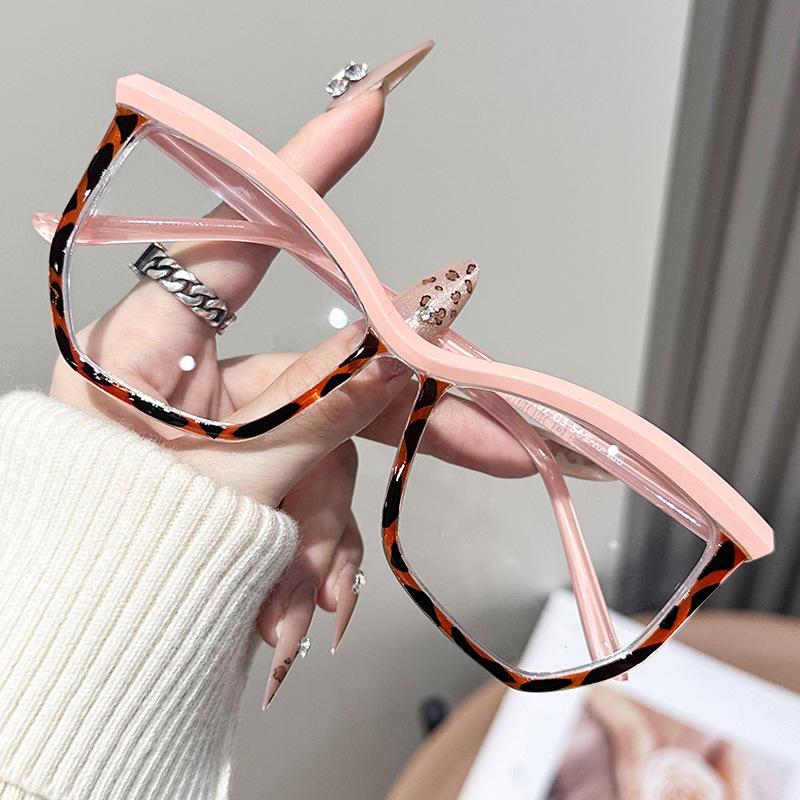 Lightweight Clear Glasses Transparent Anti Blue Light Optical Eyewear Classic Large Frame Aesthetic Computer Spectacles Women