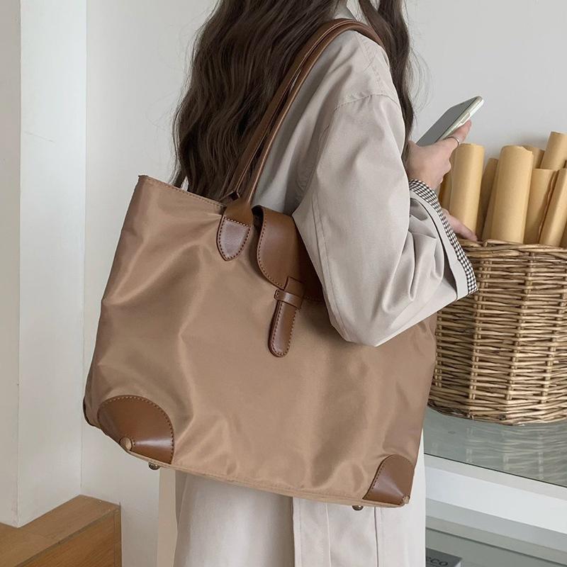 2026 New Women Daily Commute Large Capacity Handbag Lady Nyl Versatile Tote Tote Bag Female Affordable Wholesale Shoulder Bags