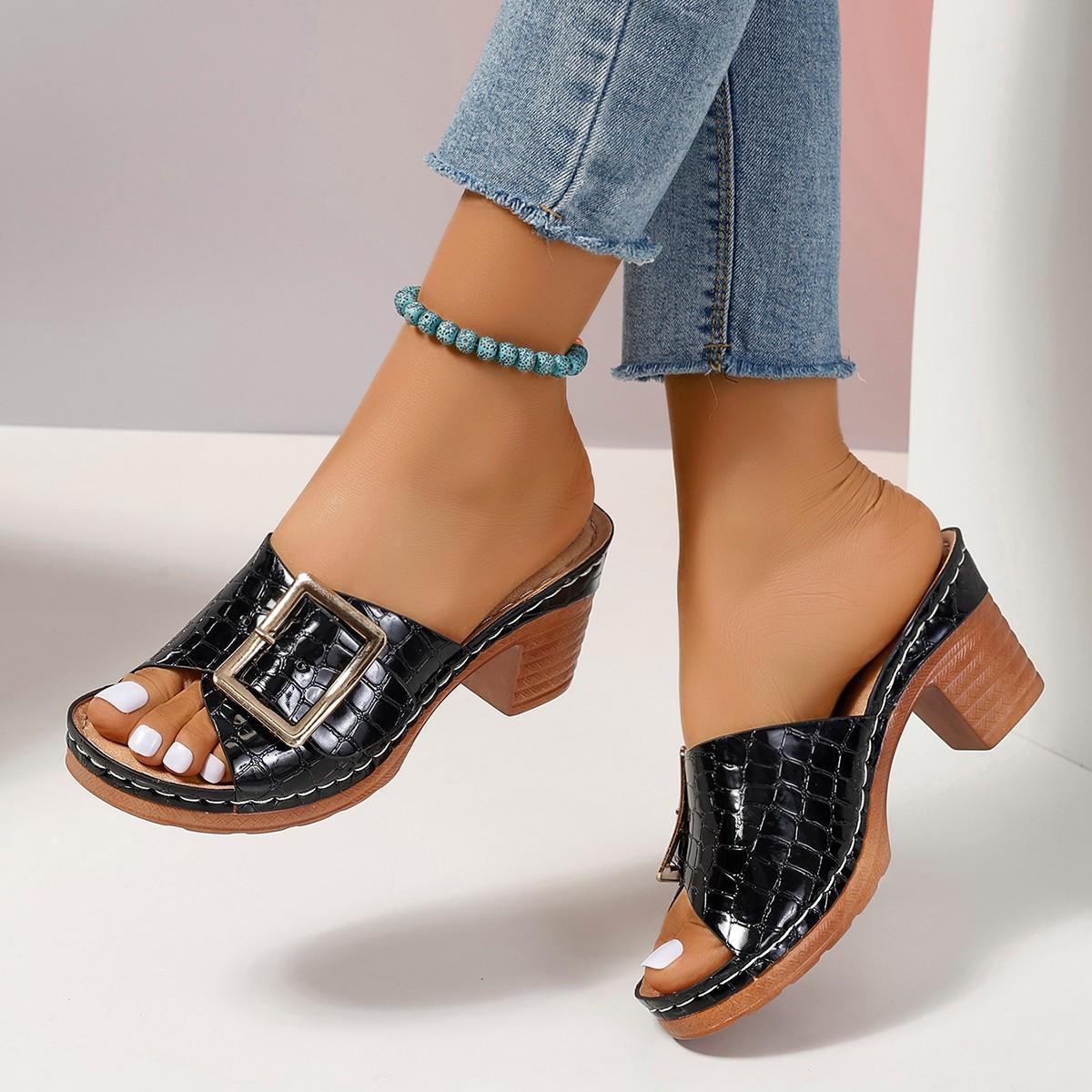 

Sandals medium heel thick heel summer 2025 new cool slippers wear European and American large size women s shoes 36 чёрный