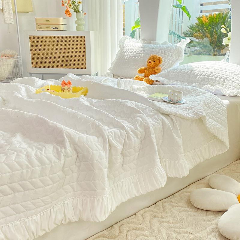 

Летнее стеганое одеяло в кремовом стиле с плиссировкой: Легкий, однотонный для кондиционирования Pair of Pillowcases: 48x74cm