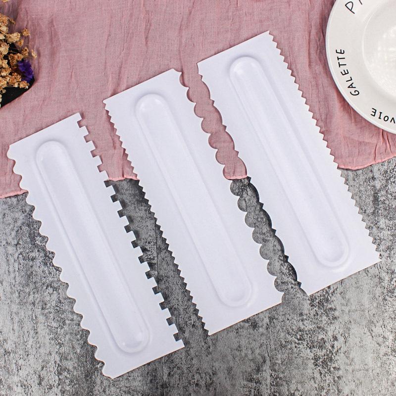 3PCS Cream Scraper Irregular Teeth Edge Spatulas Cake Baking Scraper Fondant Cake Slicer Cake Decorating Pastry Cutters Tools