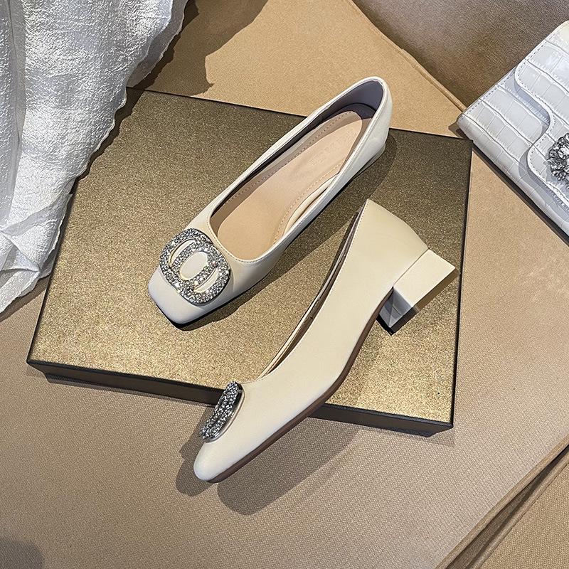 2025 Women's Chunky Heel Square Toe Versatile Low-Cut Shoes, Plus Size 41—43, Perfect for Work and Commute.