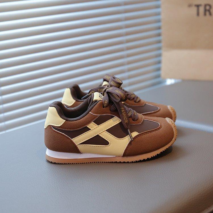 

Boys shoes sports shoes 2025 autumn new children s fashion moral training shoes medium and older children s girls soft-soled running shoes 37 yards inner length is about 23.3 cm