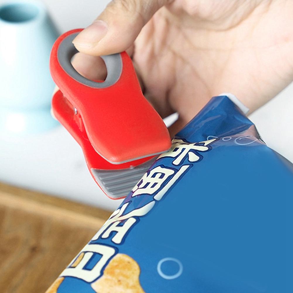 2 Stück Mini Tragbare Lebensmittelversiegelung Magnetische Clips Snack Lebensmittelaufbewahrungsbeutel Clips Küchenzubehör Rot