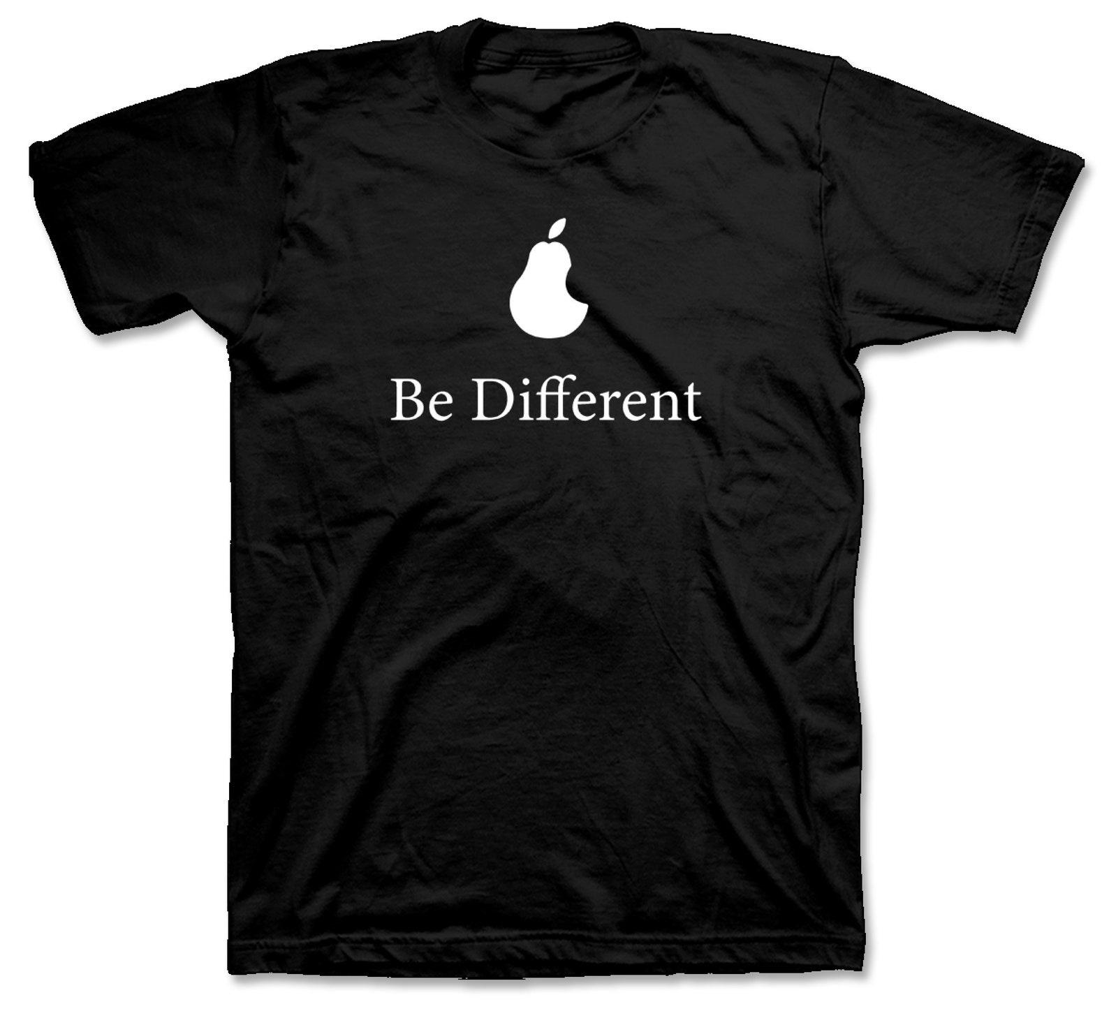 be different black tee S