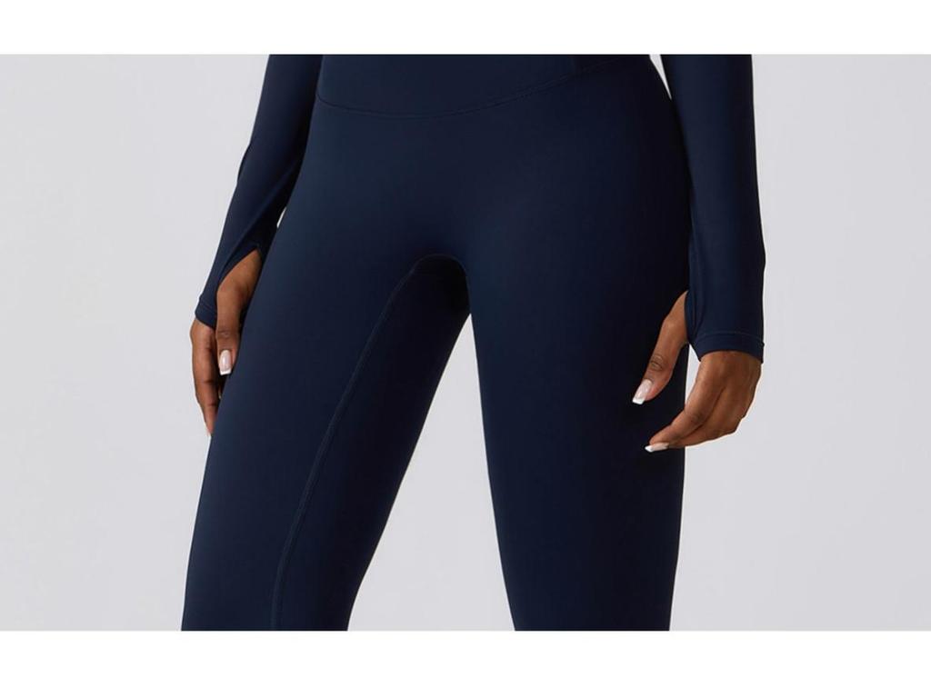 Women's Two-Piece Yoga Set: Sexy Crop Top with Built-in Bra & Thumbholes for Outdoor Sports
