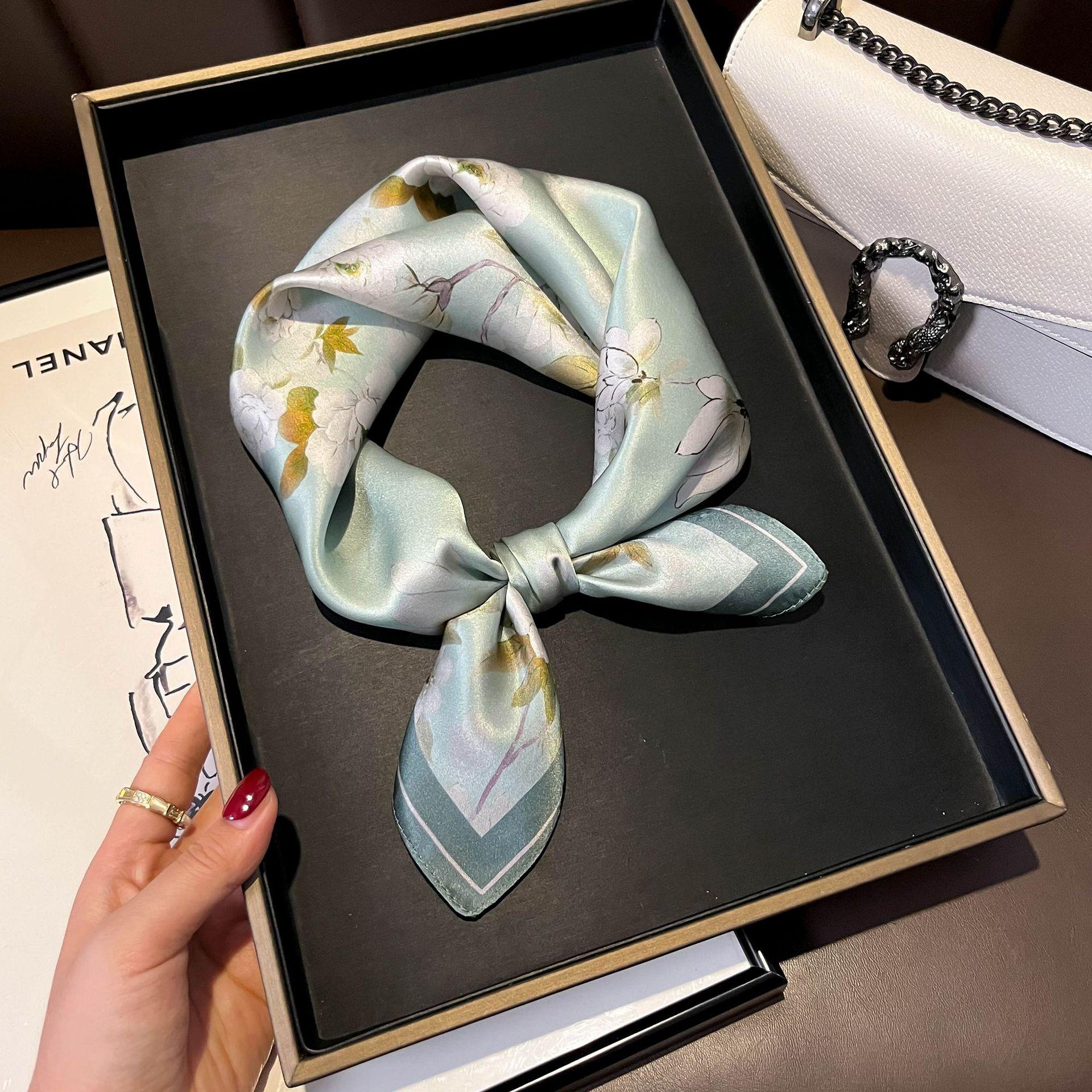 

Brand 100% Natural Real Silk Scarf Women Shawl Bandana Square Scarves Wrap Kerchief Mulberry Spring Fashion High Quality Hijab 53x53cm