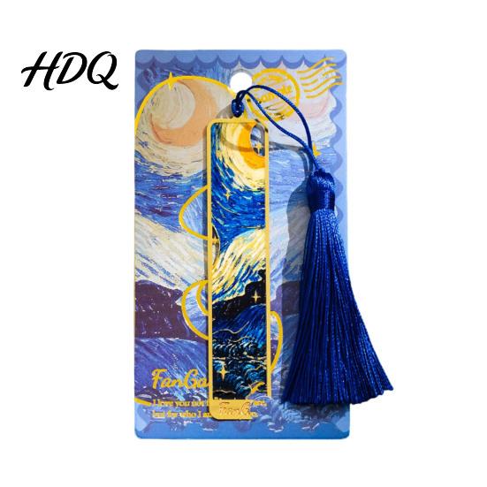 High-end Metal Bookmark Bookmarks with Tassel Hollow Out Oil Painting Theme Book
