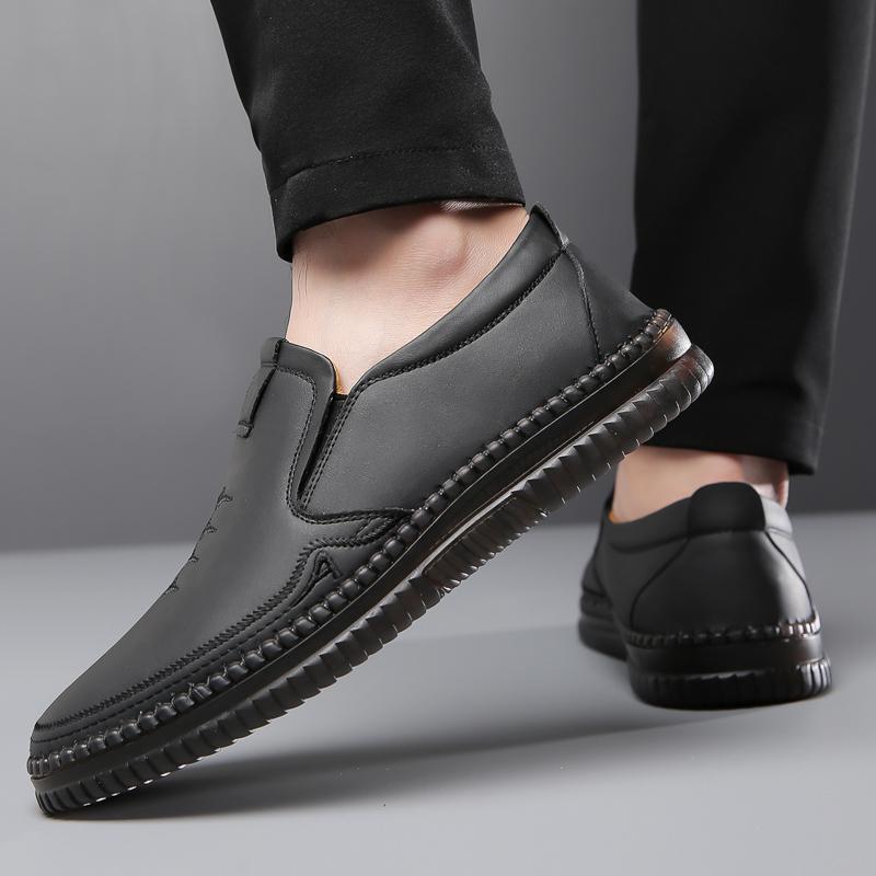 Fashion Men's Walking Loafers Breathable Male Outdoor Casual Shoes Leather Men Office Shoes Slip on Flats Man Versatile Driving Sneakers