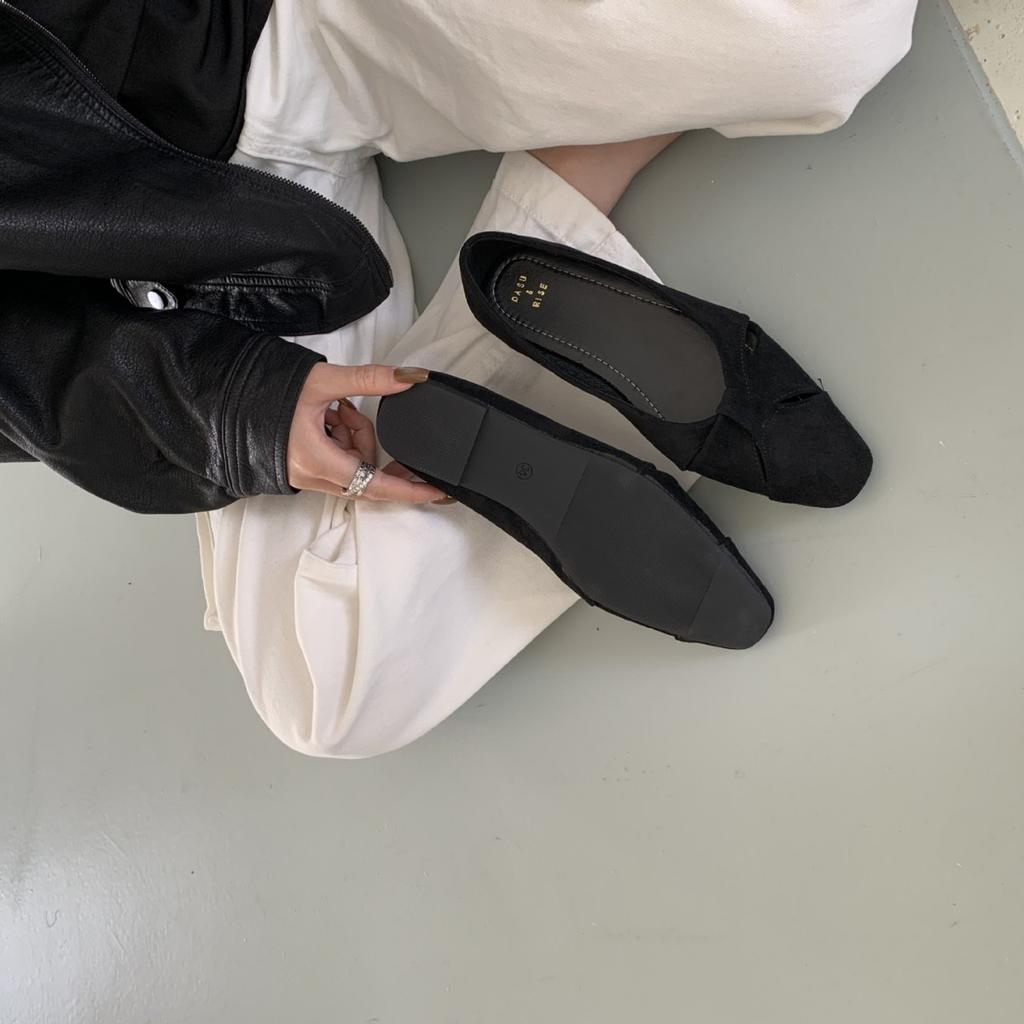 2025 New Square Head Versatile Shallow Mouth Soft Sole Suede Foot Cover College Style Ballet Women's Single Shoes