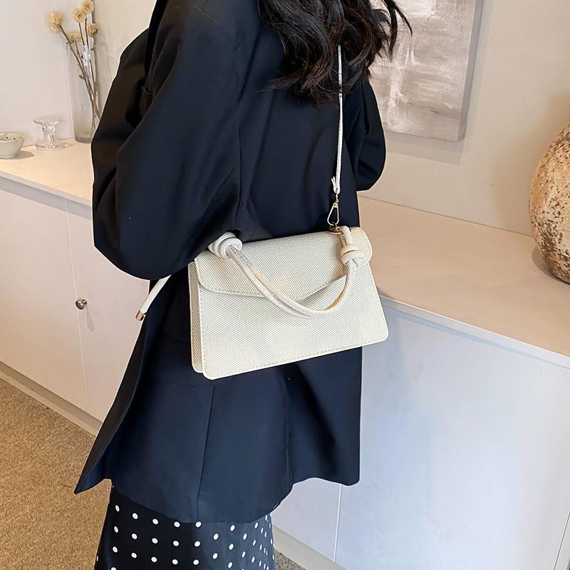 Stylish Mid-size Pu Leather Handbag For Women Versatile And Trendy For Daily Use