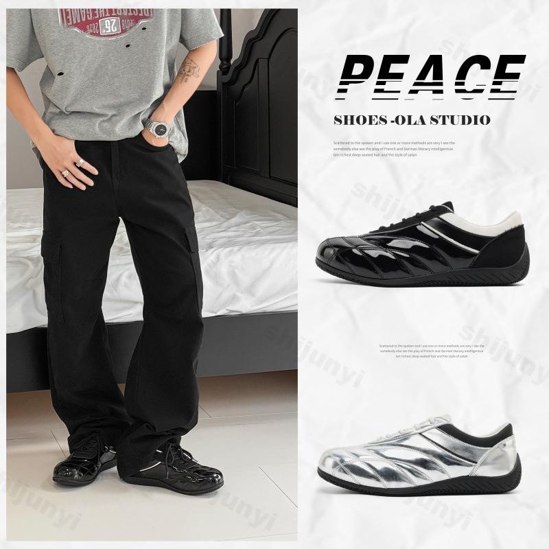 Men's Casual Sports Shoes Autumn Comfortable Non Slip Outdoor Lace Up Flat Shoes Soft Soled Running Shoes Zapatillas Informales