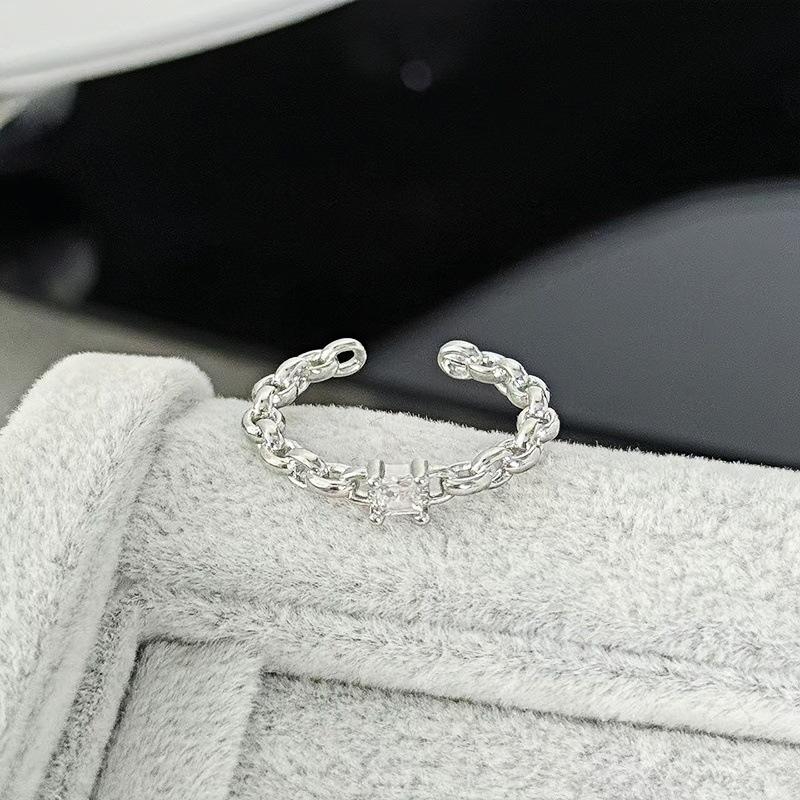 Geometric Light Luxury, High-End Sense, Thin Ring, Personalized Opening Ring, Simple Micro-Inlaid Flash Zircon, Super Fairy Ring, Female.