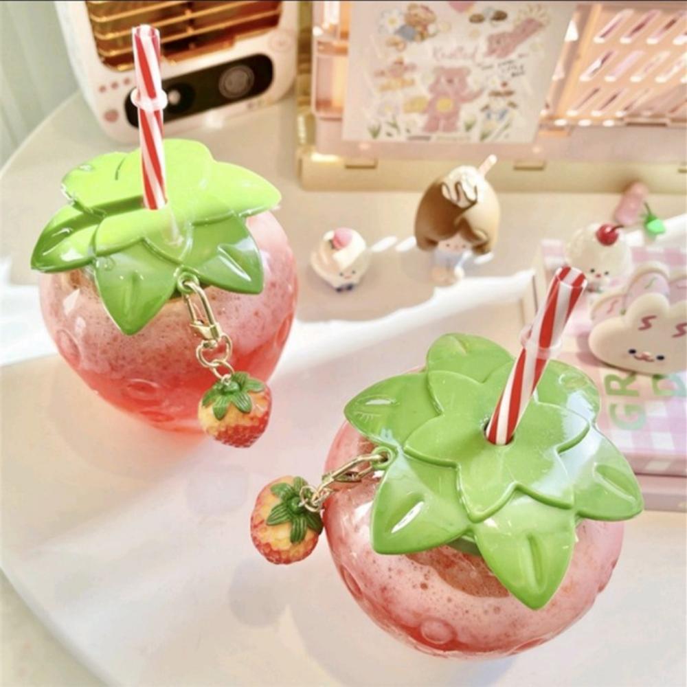 500ml Strawberry-shaped Juice Bottle Cute and Unique Design Minimizes Spills, Perfect for On-the-Go