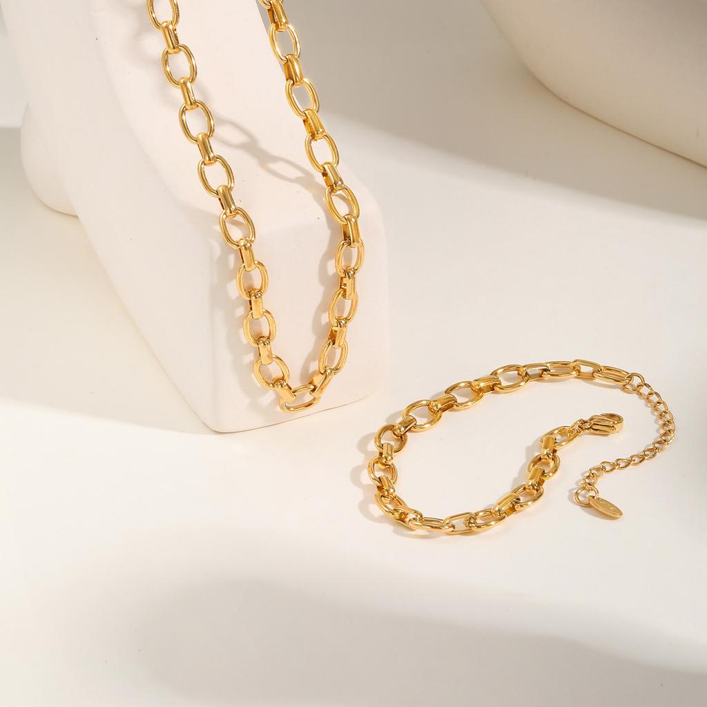 Stainless Steel Plated 18K Gold Interlocking Necklace, Bracelet Nc-2047