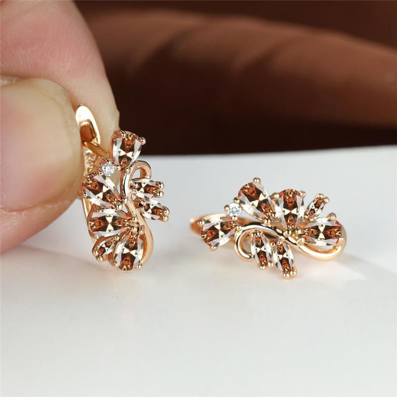 Senovinės aukso spalvos vestuviniai auskarai Vaivorykštės krištolo maži akmenukų auskarai Elegantiški gėlių daugiaspalviai cirkonio auskarai moterims Dovanų