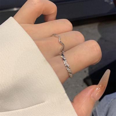 Elegantný otvorený prsteň pre ženy posiaty diamantmi – Luxusný dizajn bez vyblednutia