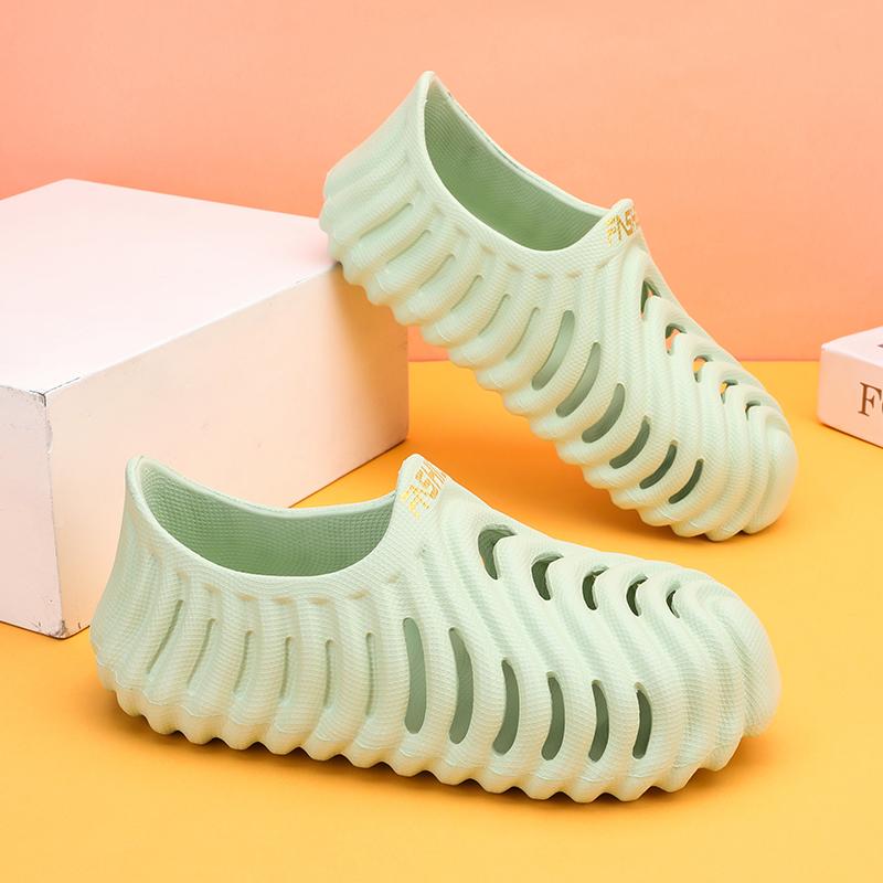 Fashion EVA Men's Sandals Comfortable Lightweight Man Beach Shoes Fashion Non-slip Water Shoes Breathable Casual Walking Sneaker