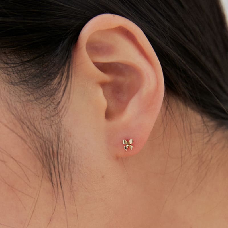 OR D`OR 14K GOLD Mini Butterfly Piercing Earrings
