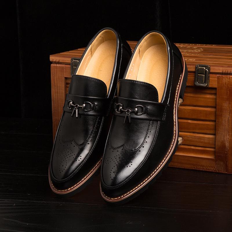 2025 Spring Men s Red Carved Slip-on Brogue Shoes - Breathable  Non-slip Fashion Footwear 39 чёрный