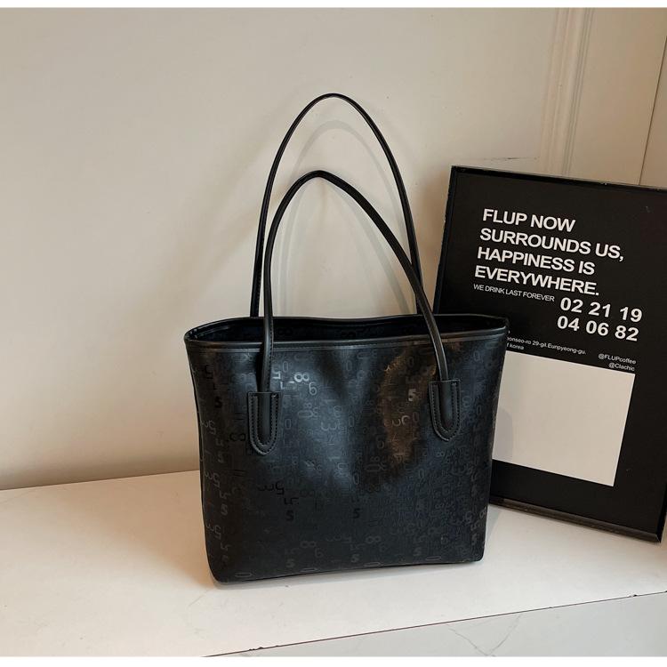 2025 summer new tote bag solid color women s large-capacity foreign gas handbag large-capacity design underarm shoulder bag