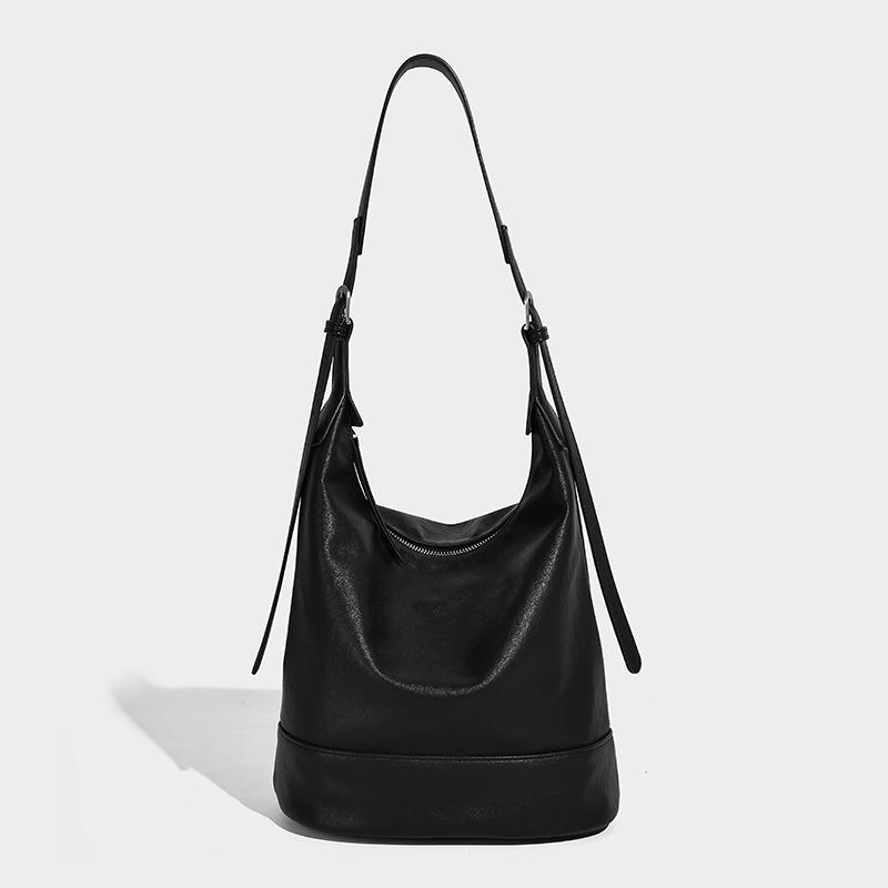 Tatami Bag 2025 Autumn and Winter New Bucket Bag Fashion Binaural Messenger Bag Large Capacity Women's Bag High Sense Shoulder Bag