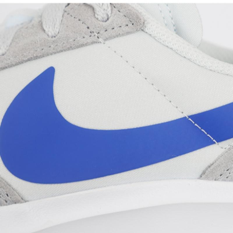 Nike Waffle Debut