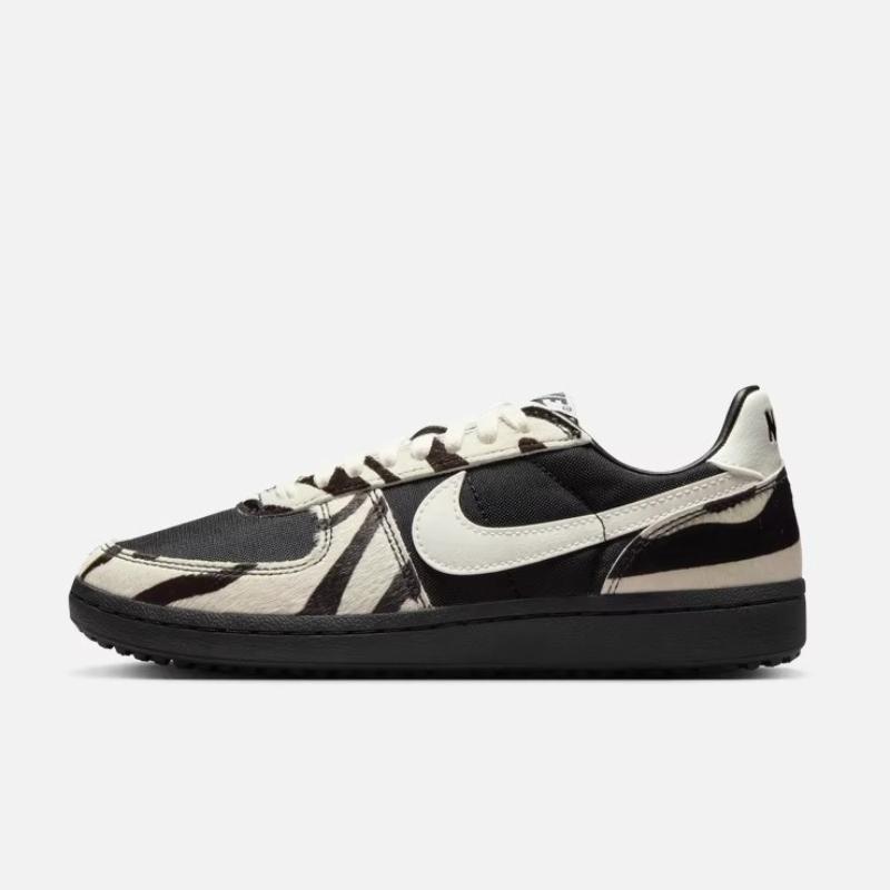 Nike Women's Winter Retro Football Low-Top Sneakers - NIKE FIELD GENERAL IM5768