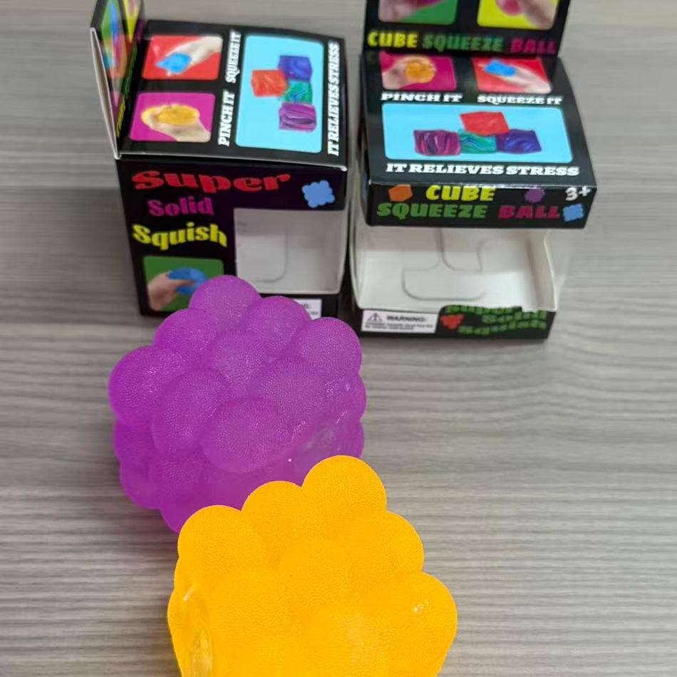 3D Candy-Shaped Stress Relief Squeeze Toy With Music For Adults And Kids - Sensory Decompression Cube For Stress Relief
