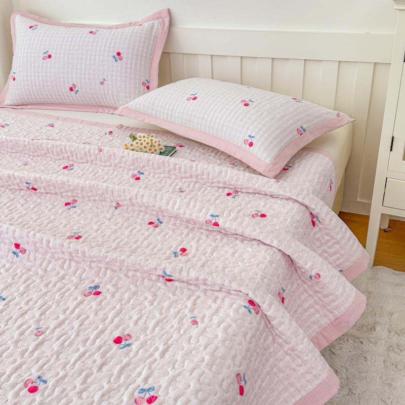 1Pc Purple Flower Quilted Bedspreads For Bed Thick Patchwork Blanket Single/Queen/King Floral Style Quilted Duvet Soft Bedspread