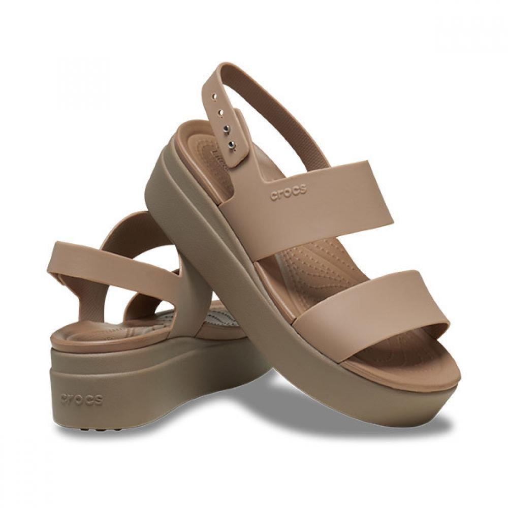 CrocS Women S Brooklyn Low Wedge Lam