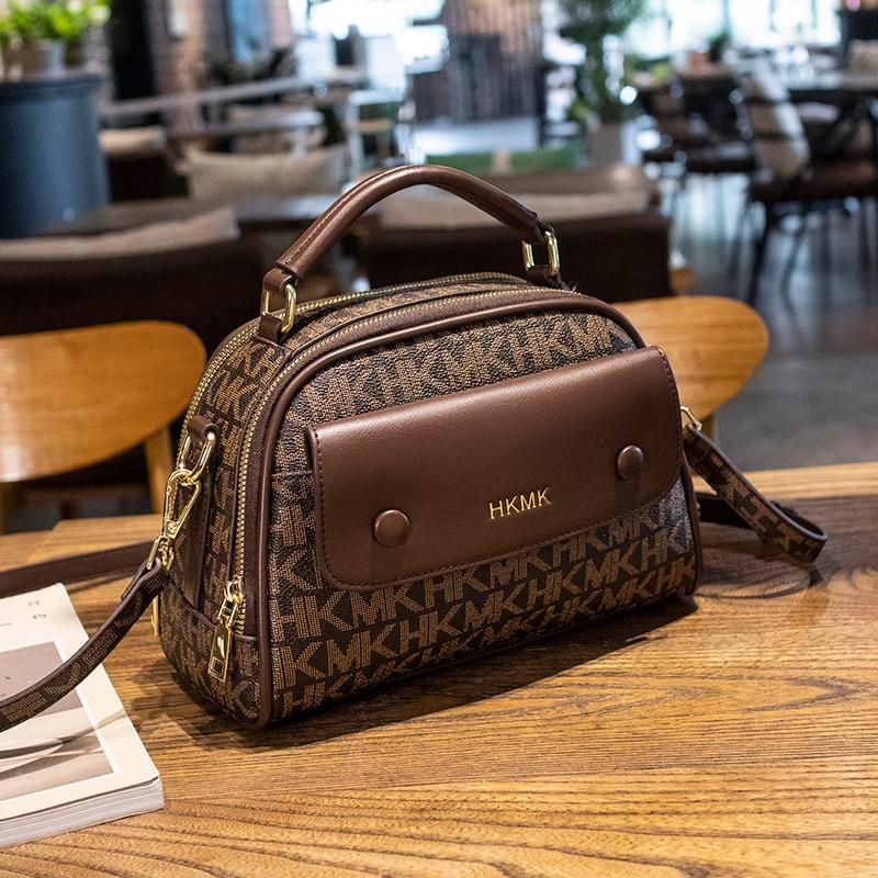 New women's bag fashionable versatile single shoulder oblique span bag letter pattern fashionable retro handbag