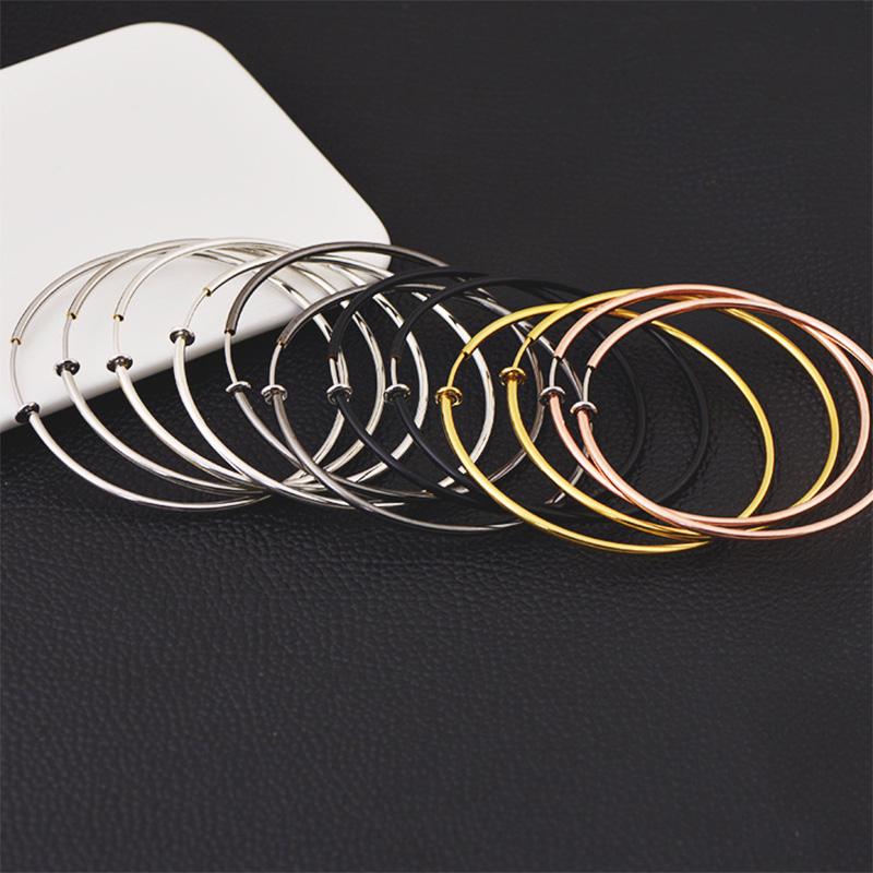 1 pair Women Rounded Big Earrings Spring Clip On Nose Ring Hoop Lip Ring Helix Ring Hoop Fake Ear Ring Accessories