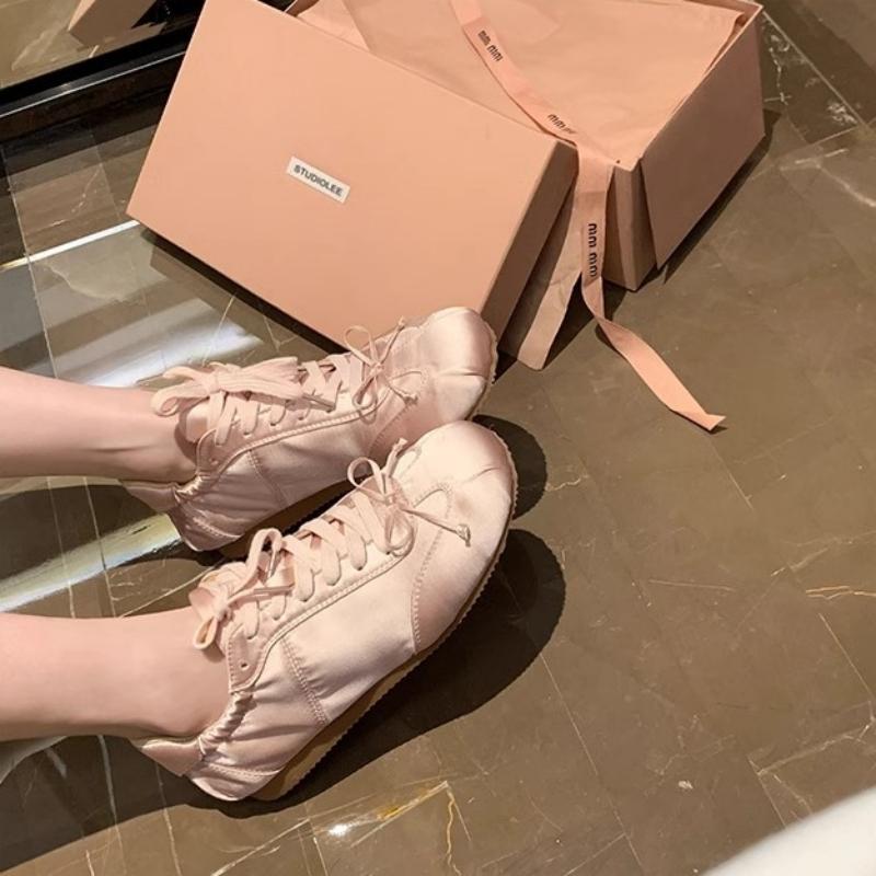 Fashion Women's German Training Shoes 2025 Summer Pearl Mesh Breathable Forrest Gump Shoes Soft Sole Silver and White