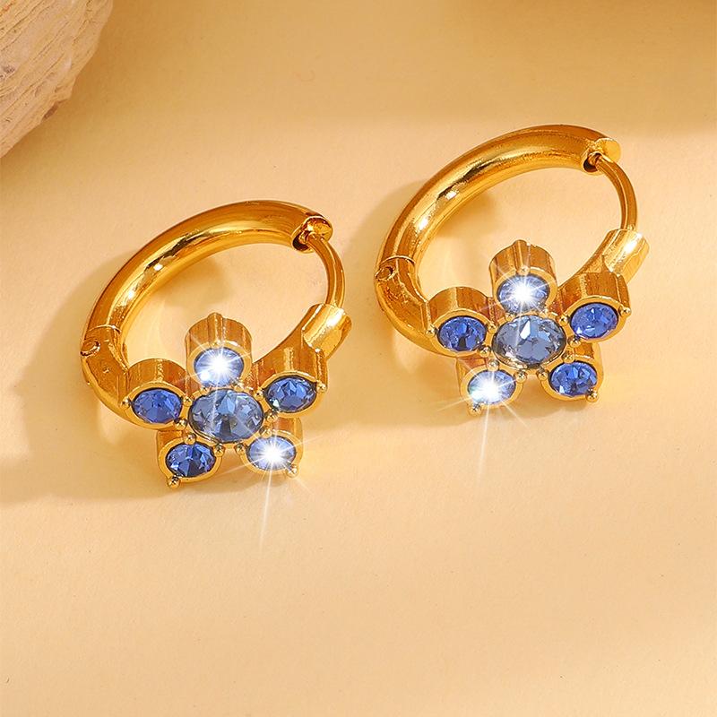 Five-leaf Diamond-studded Titanium Steel Earrings - A Luxurious and Niche Design for Women, Suitable for Various Occasions As A Versatile Accessory.