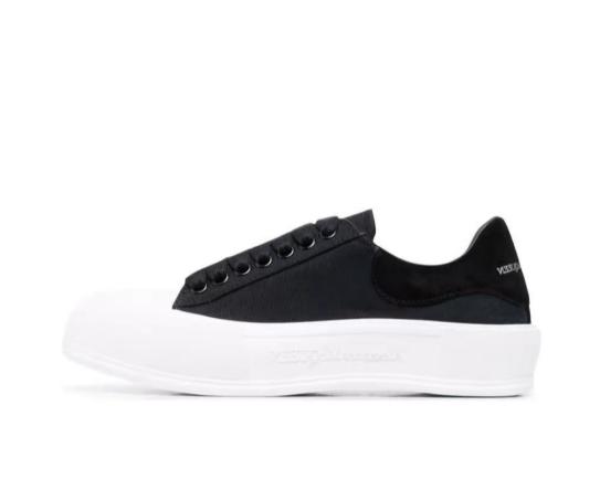 

Alexander McQueen Black White Sole 654594W4MV71070 Men s Size 39