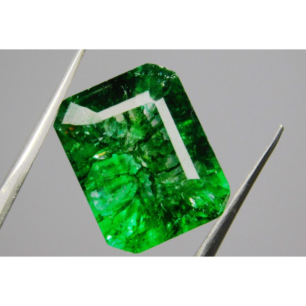 Natural Green Colombian Emerald 8.4ct Emerald Cut Certified Loose Gemstone