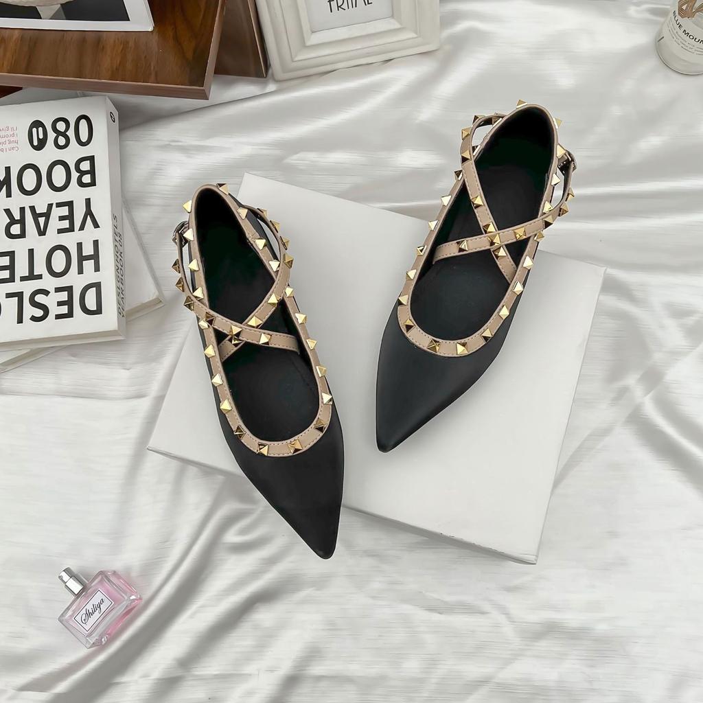 Spitze Einzel-Schuhe Damen Innenhöhe Erhöhung Flache Einzel-Schuhe Damen Flache Sohle Vielseitig Leichter Luxus Damen Schuhe 2025 Neue Nietenschuhe