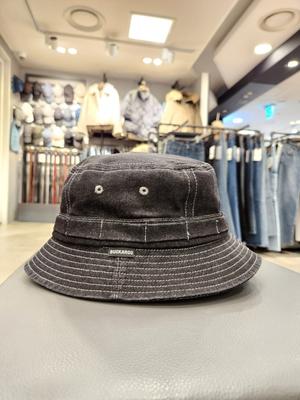 [Buckaroo Dongsuwon] Chapeau seau Uni Denim Logo Brodé B225AP380P
